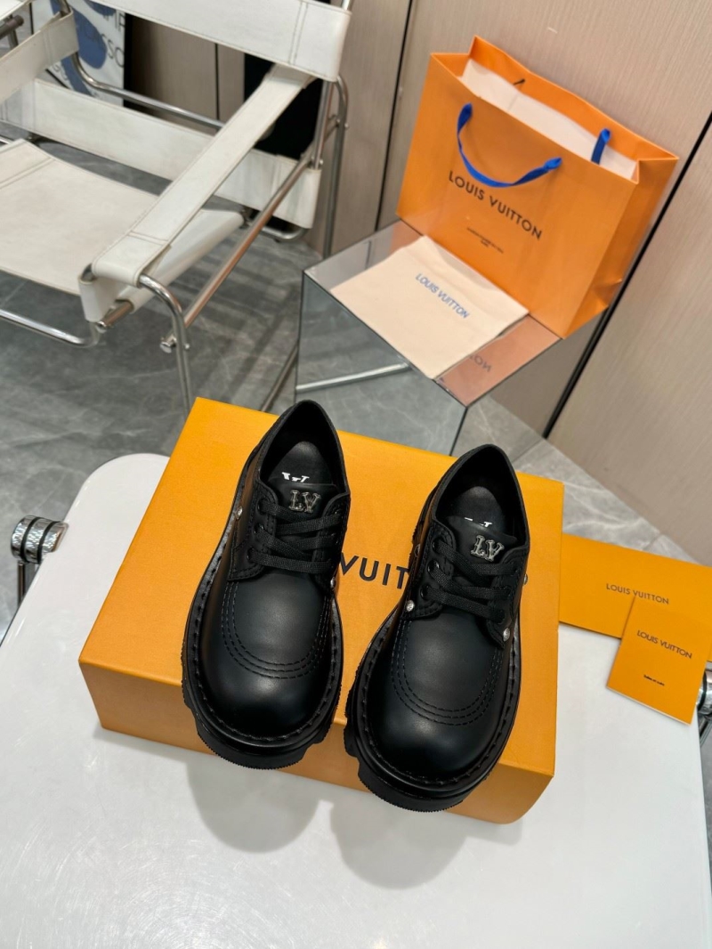 l0vis Vvtt0n loafers